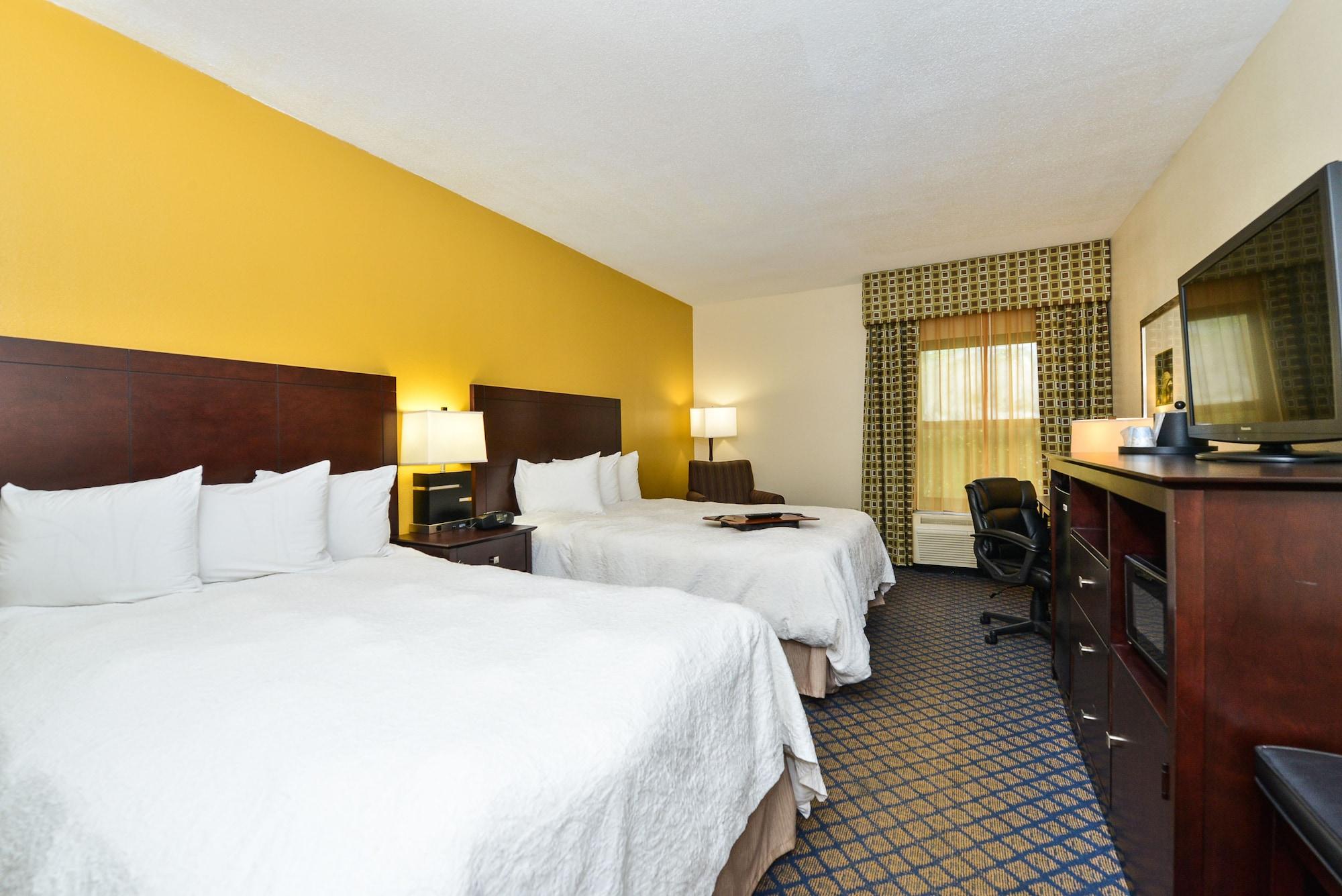 Hampton Inn Petersburg-Fort Gregg Adams Eksteriør billede