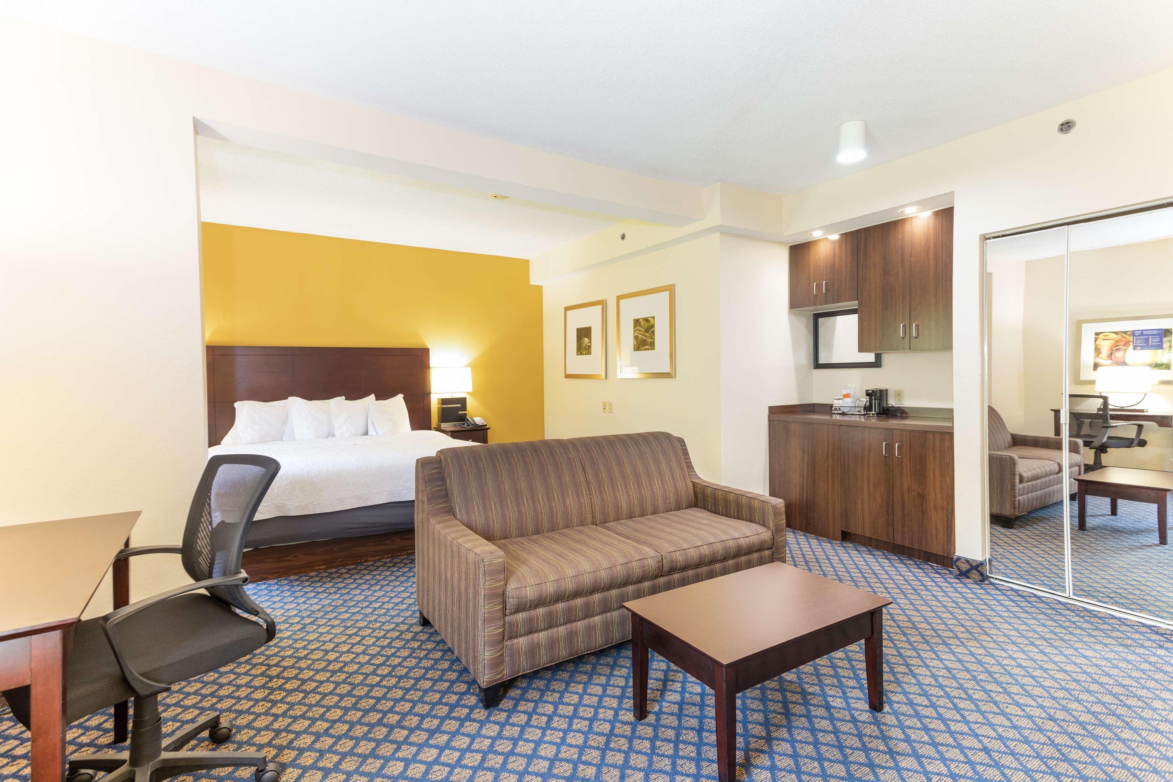 Hampton Inn Petersburg-Fort Gregg Adams Eksteriør billede