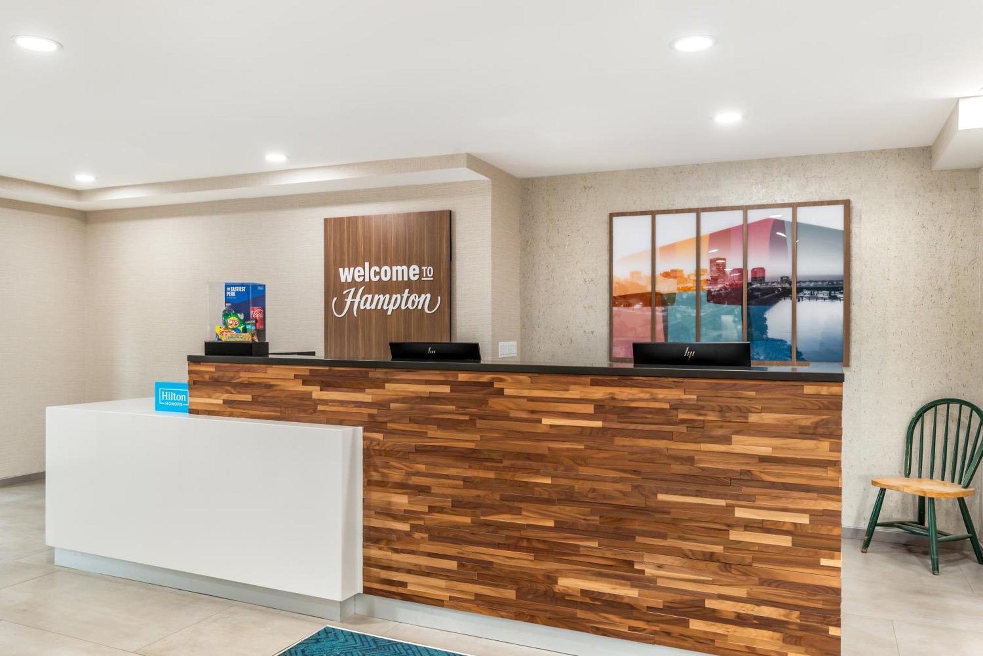 Hampton Inn Petersburg-Fort Gregg Adams Eksteriør billede